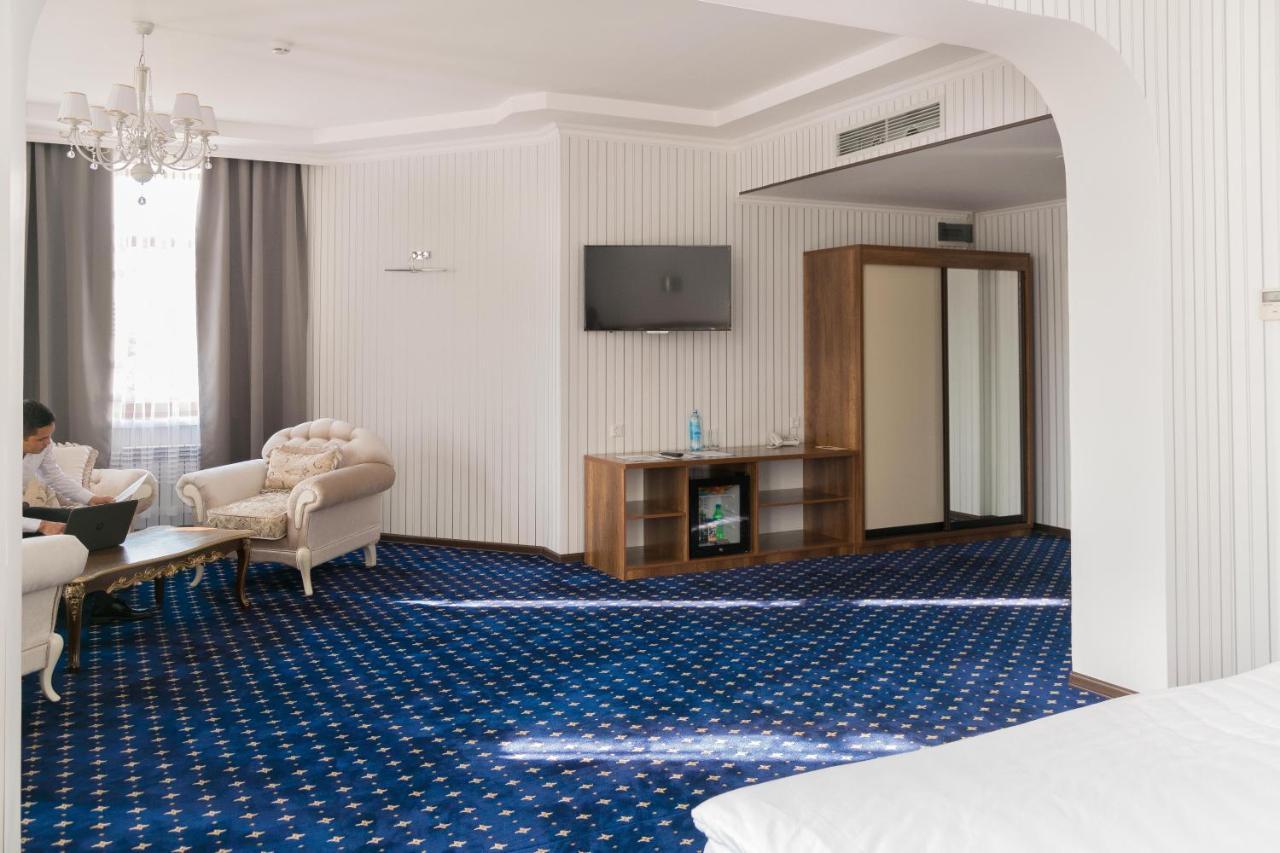 Hotel Khanaka Turkistan Eksteriør billede
